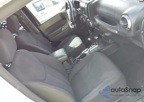 2014 Jeep Wrangler Sport из США, поврежденный, VIN 1C4AJWAG6EL207580